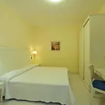 Atlantic 4*