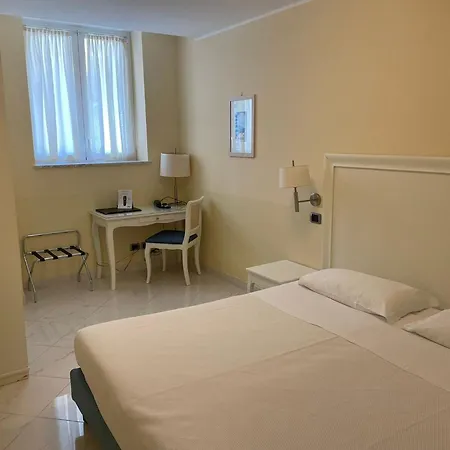 大西洋公寓 公寓式酒店 4*