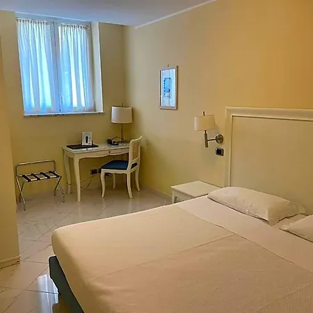 Atlantic Apartahotel