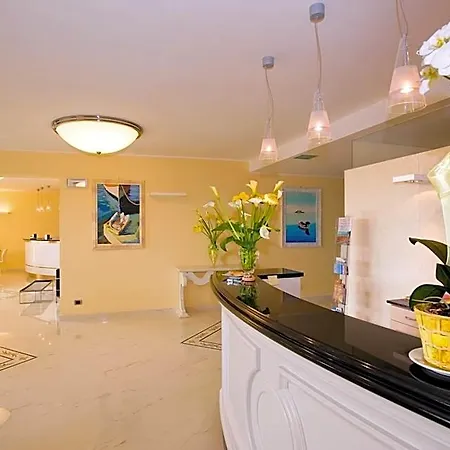Apartahotel Atlantic 4*