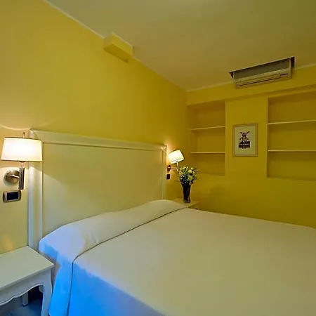 Atlantic Apartahotel