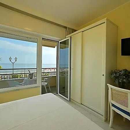 Atlantic Apartahotel Alassio