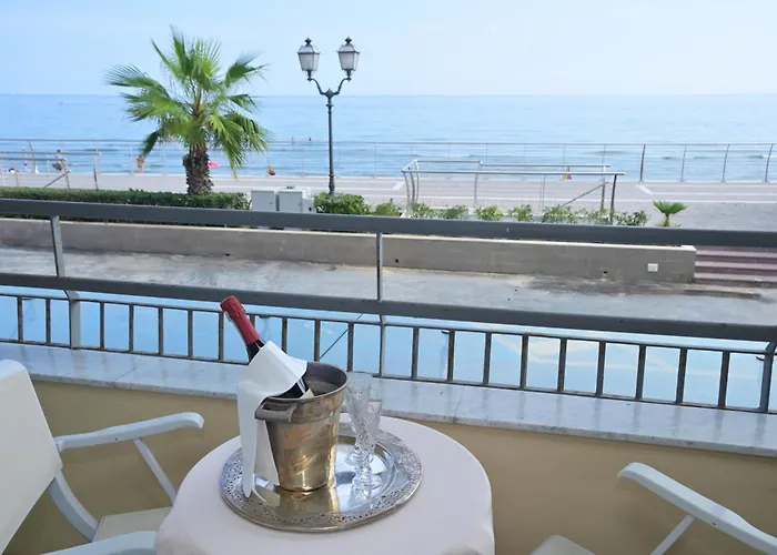 大西洋公寓 4* 阿拉西奥